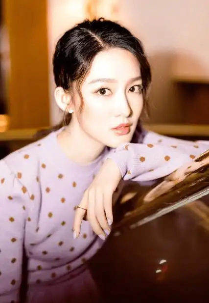 我才不要和人类恋爱呢